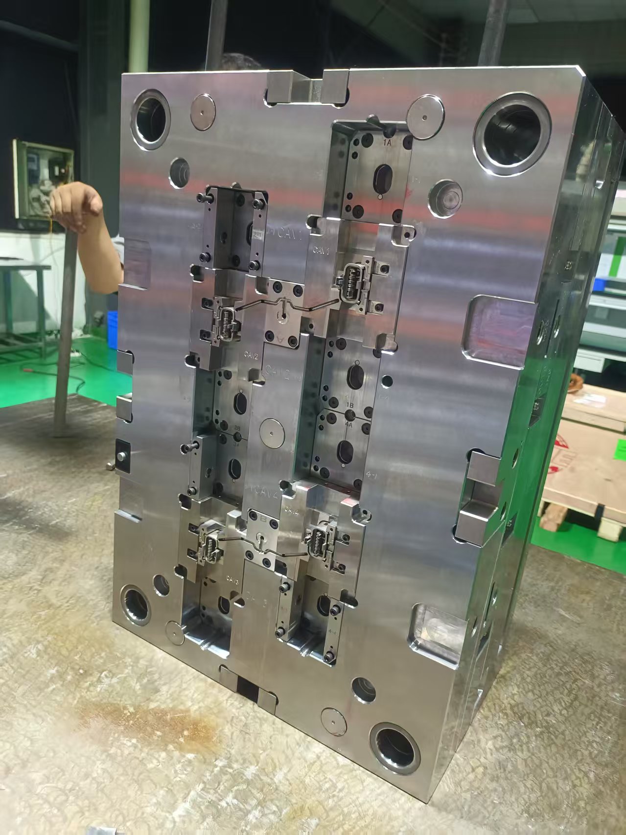 模具13
