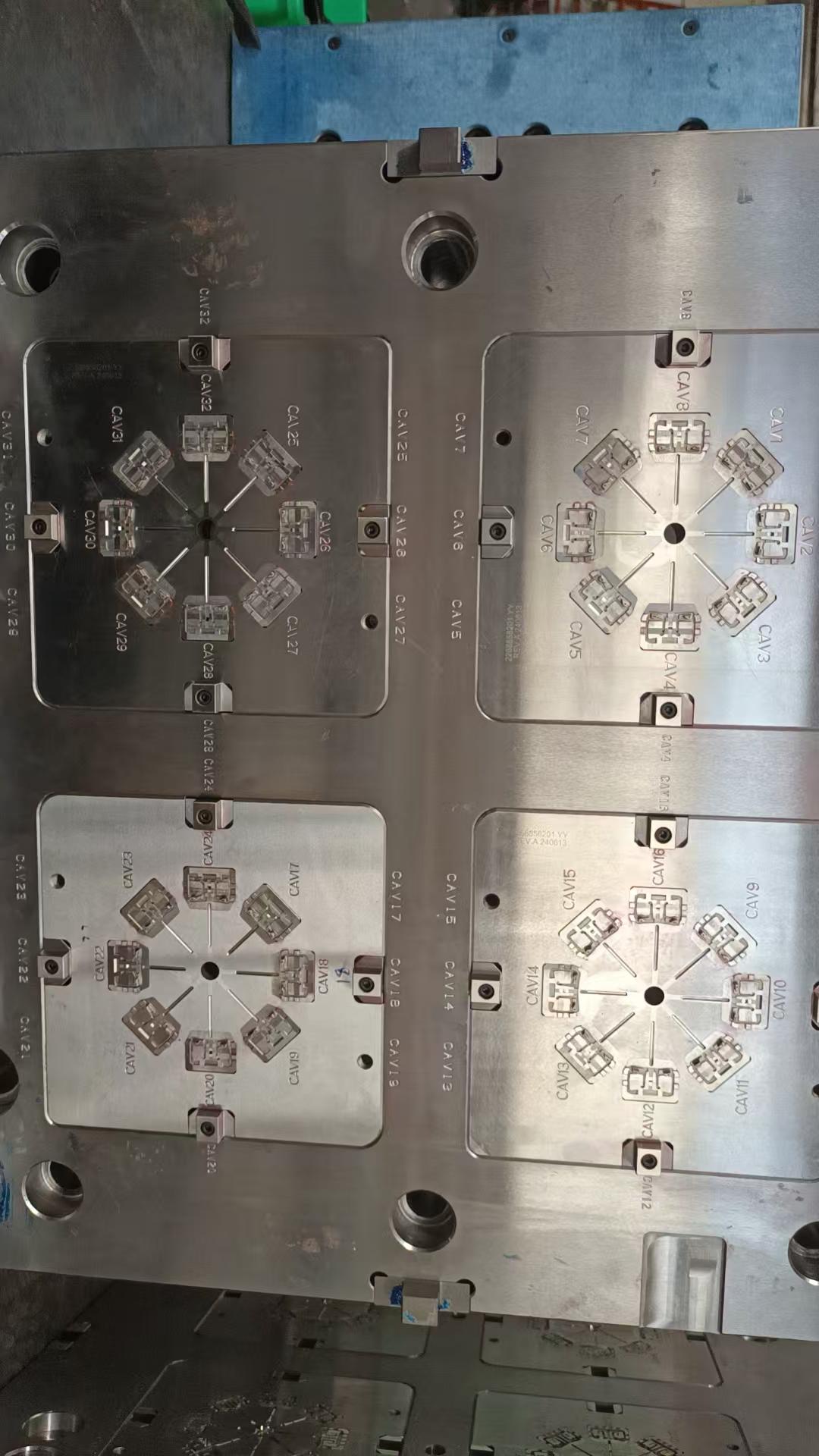 模具15-1